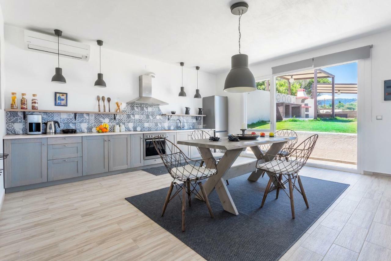 Villa Savvina Скопелос Екстериор снимка